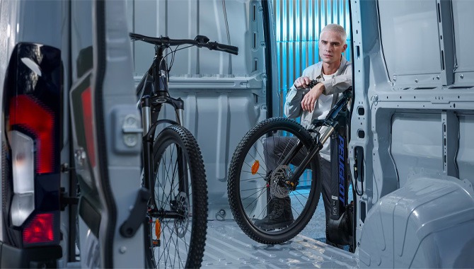 New Peugeot Boxer & E-Boxer - Interior